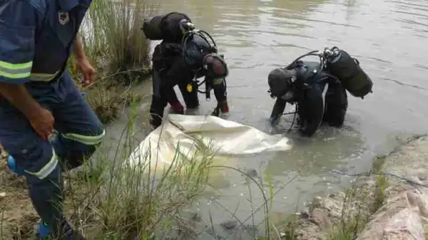 Pastor Drowns While Conducting Baptism At Blood River Village In South Africa (Photos)